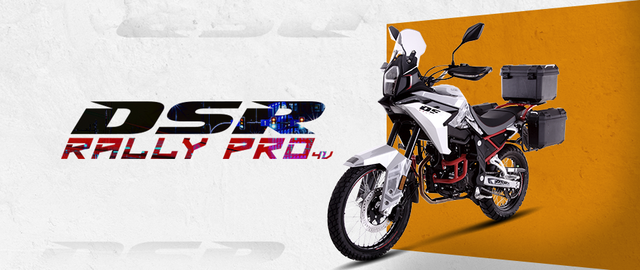Moto UM DSR Rally Pro 250 con equipamiento de viaje completo.